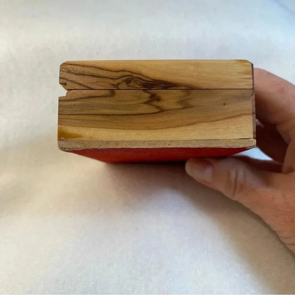 Small Hand Crafted Wood Trinket Box Cross Stitch Hinged Lid 3.5 x 4.5 Flowers - Picture 4 of 12